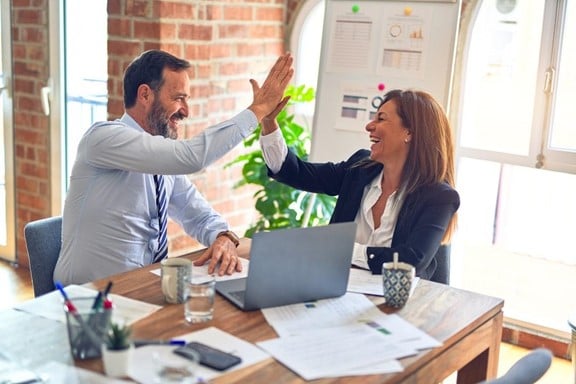 How To Choose the Best Employer of Record (EOR)