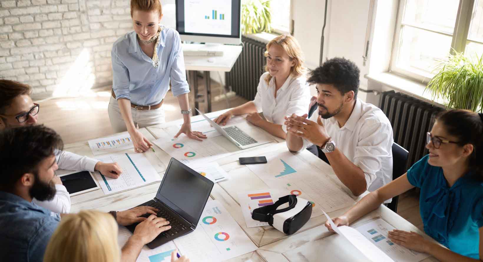 How to Manage Economic Risk in International Business-HEADER